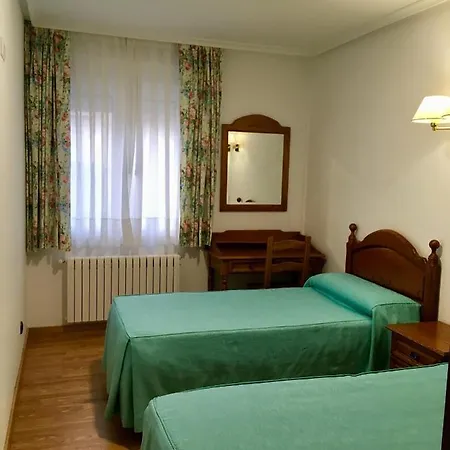 Viviendas De Uso Turistico Abedul Apartment Riano (Leon)